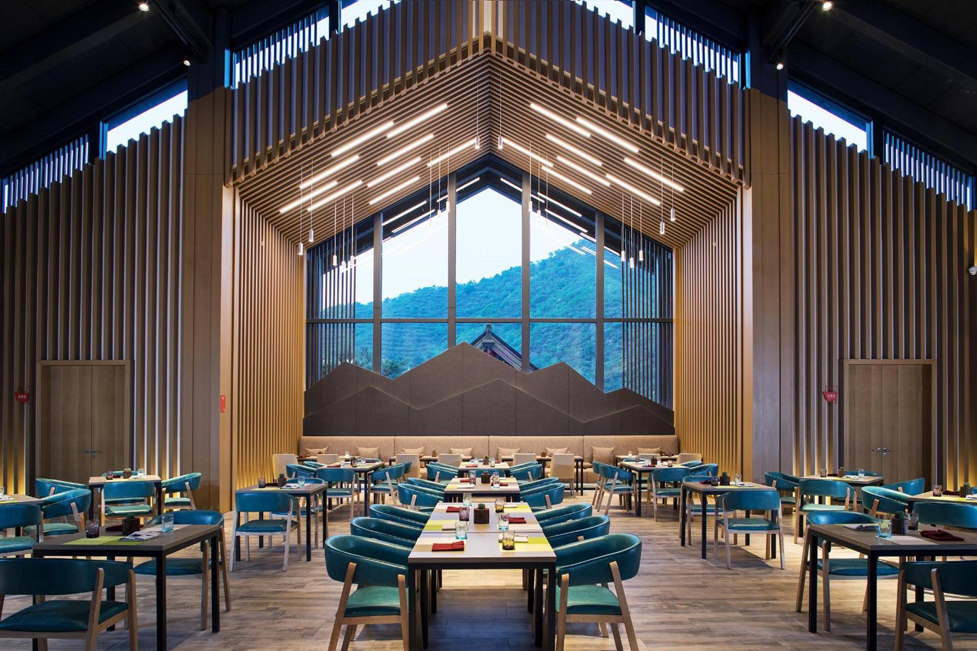 Jinshanling Great Wall Hotel Чэндэ Экстерьер фото