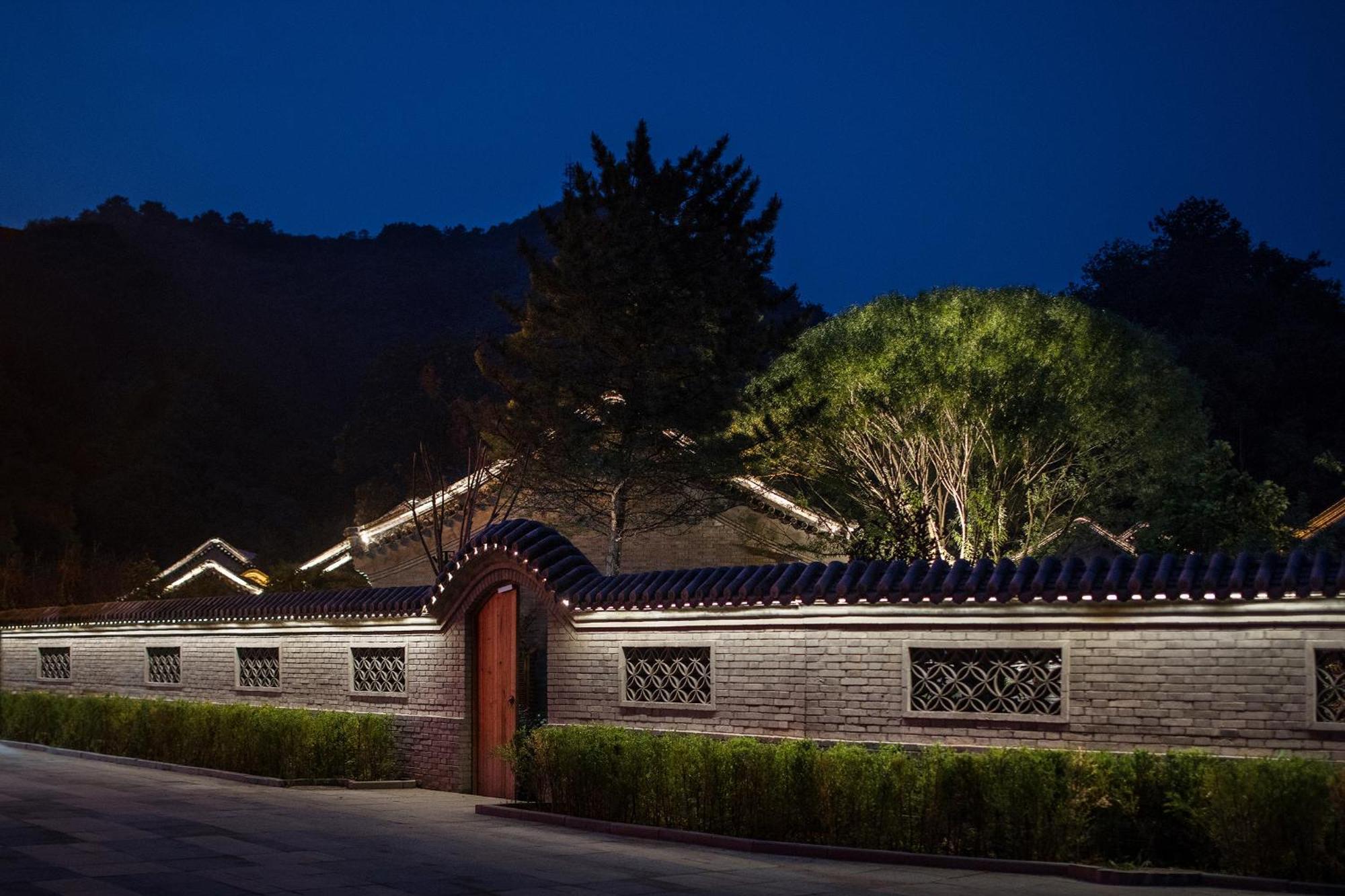Jinshanling Great Wall Hotel Чэндэ Экстерьер фото